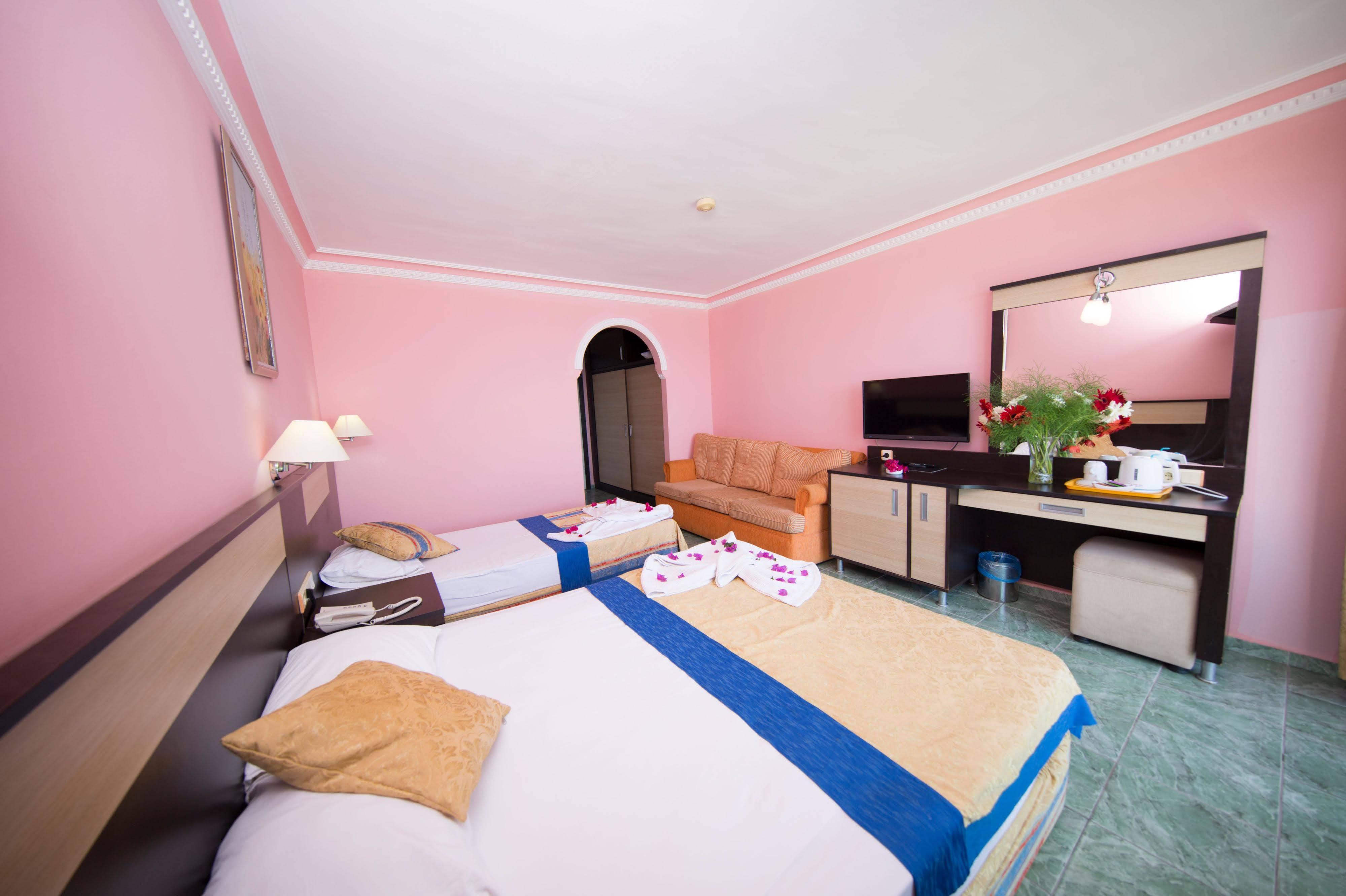 First Class Hotel Alanya Exterior foto